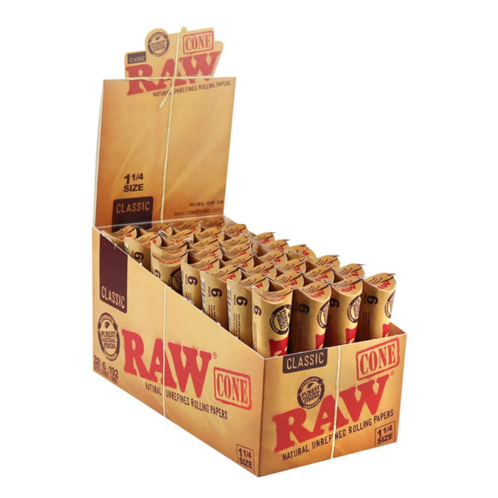Raw Classic Pre-Rolled Cones | 32pc Display